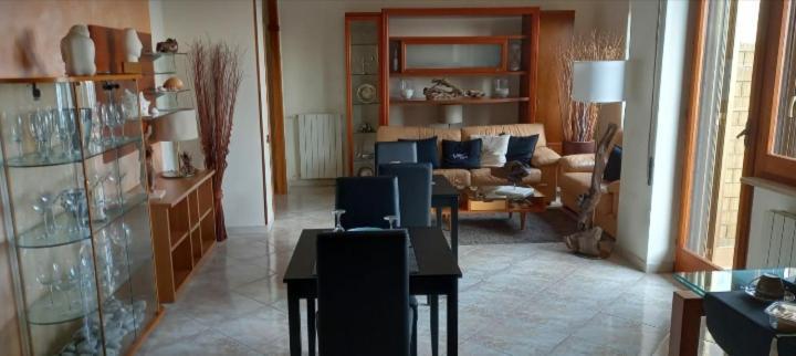 Appartement Vistamare à Gaète Extérieur photo